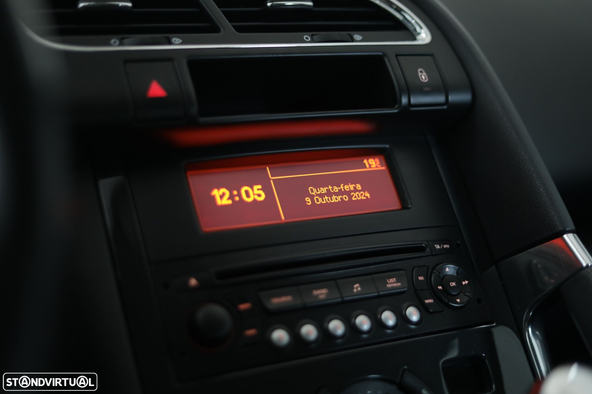 Peugeot 3008 1.6 e-HDi Executive CMP6 - 10