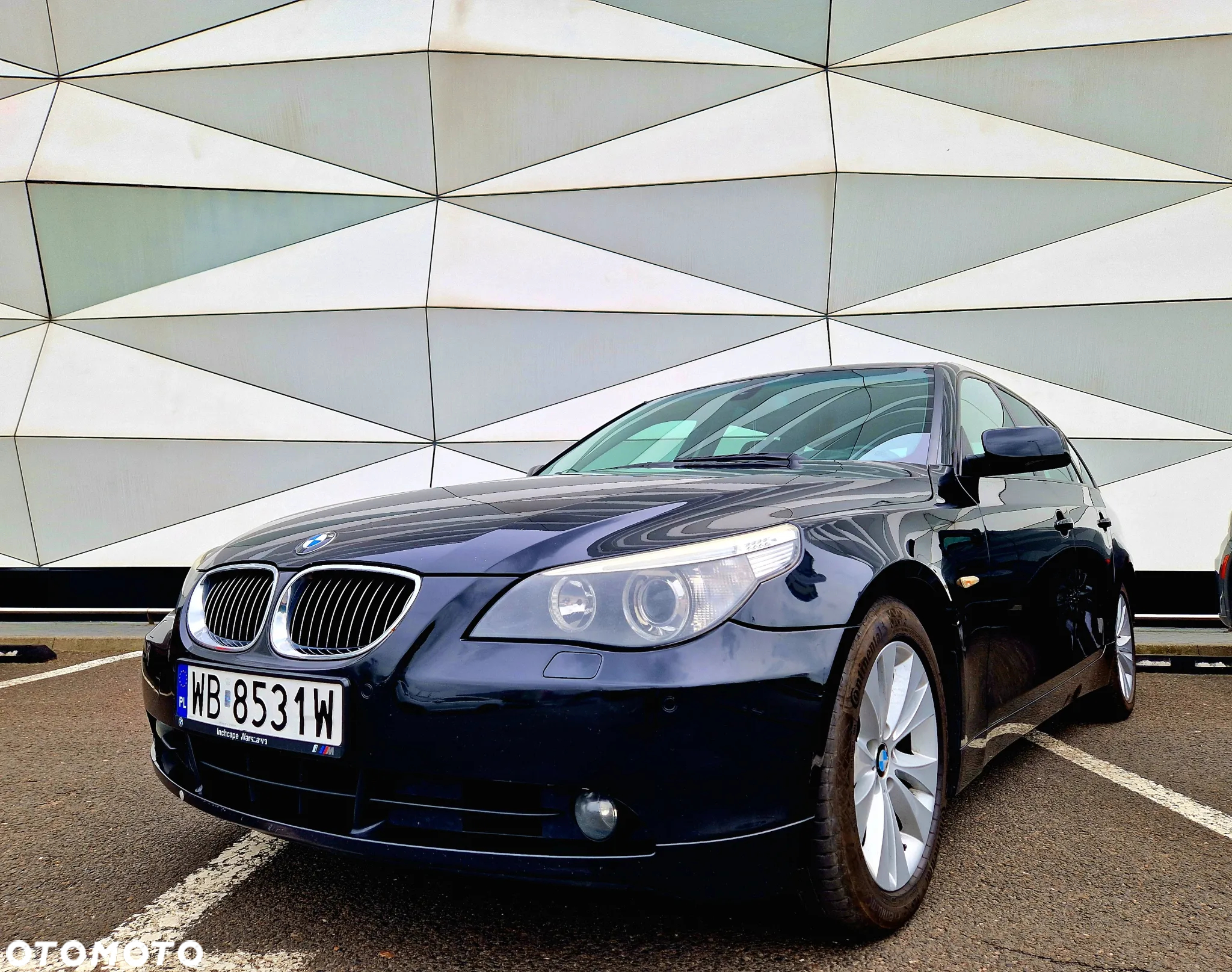 BMW Seria 5 545i - 5