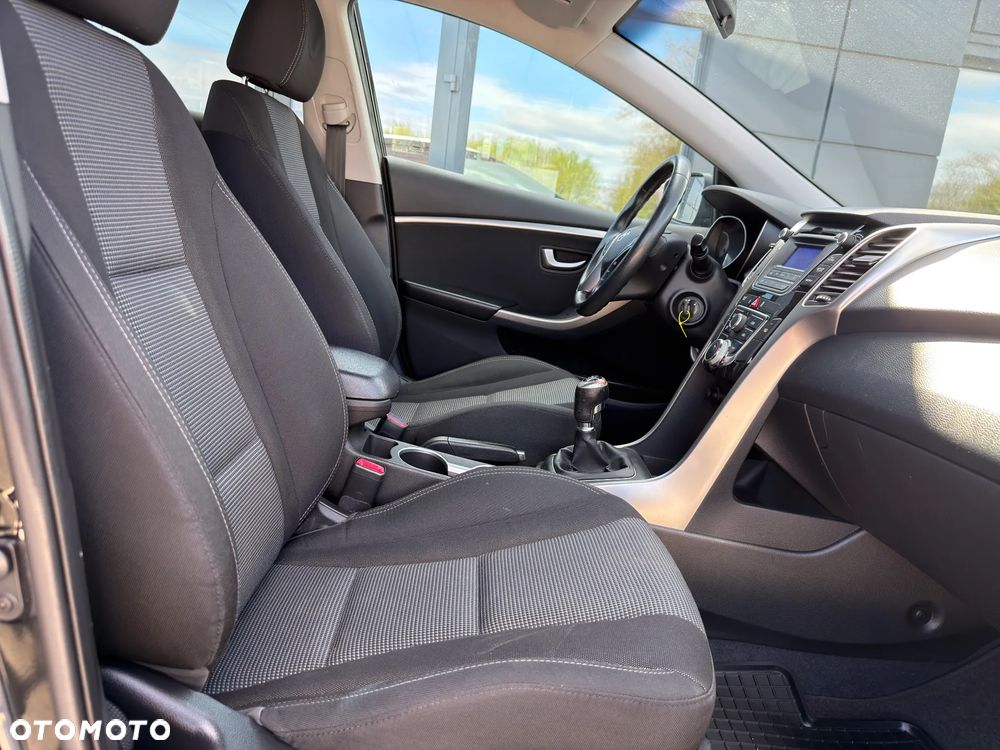 Hyundai i30 1.6 Trend - 25