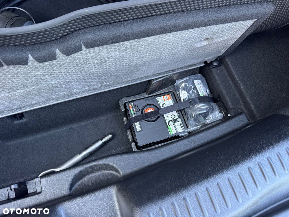 Mercedes-Benz CLA 250 + mit Technologie Edition - 38