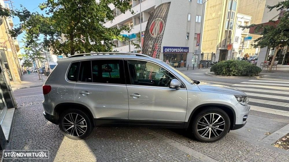 VW Tiguan 2.0 TDi Sport BlueMotion - 4
