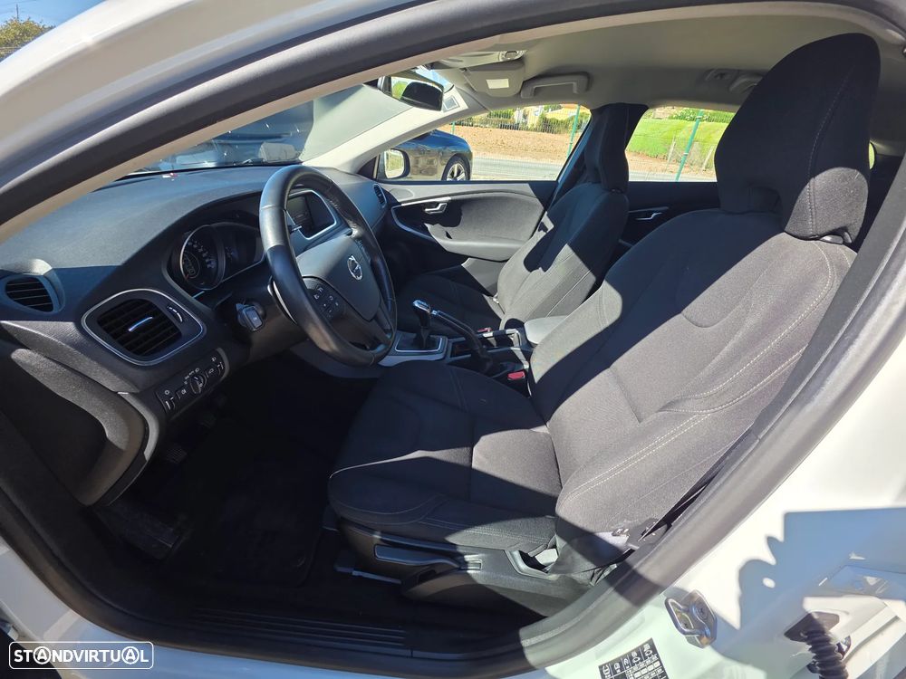 Volvo V40 - 10