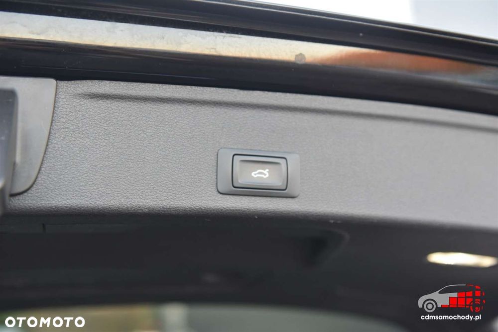 Audi A4 Avant 2.0 TFSI ultra S tronic sport - 32