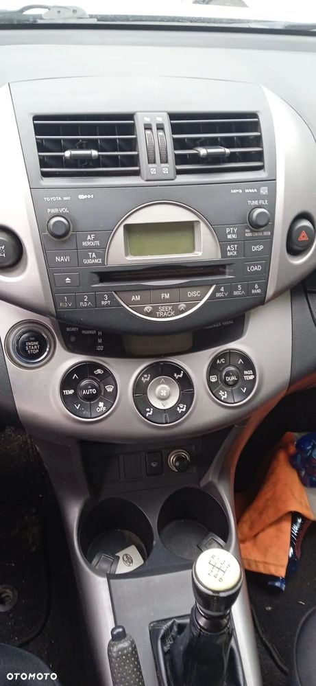 Toyota RAV4 2.2 D-4D 4x4 - 9