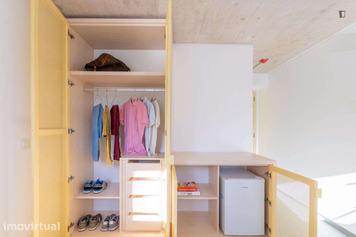 Quarto - localizado em Sete Rios Lisbon - Grande imagem: 4/6