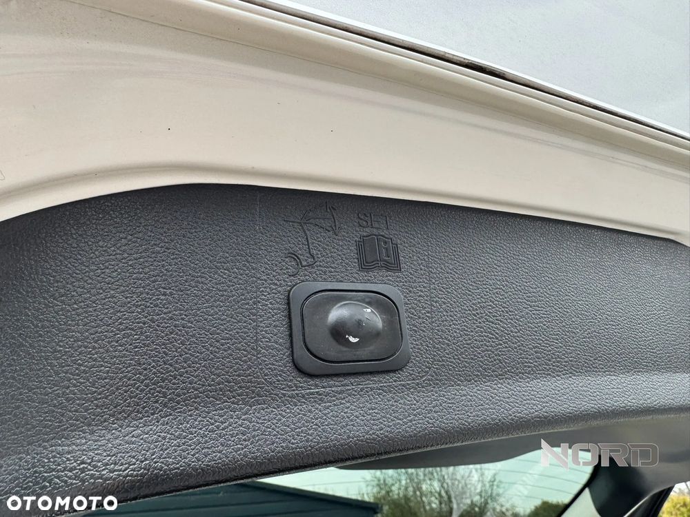 Ford Kuga 2.0 TDCi 4x4 Vignale - 22