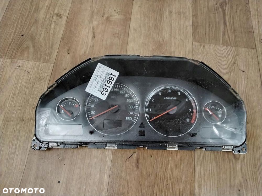 volvo s60 licznik 30746097 - 1