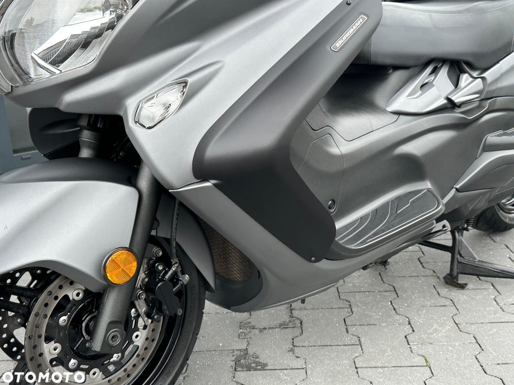 Suzuki Burgman - 37