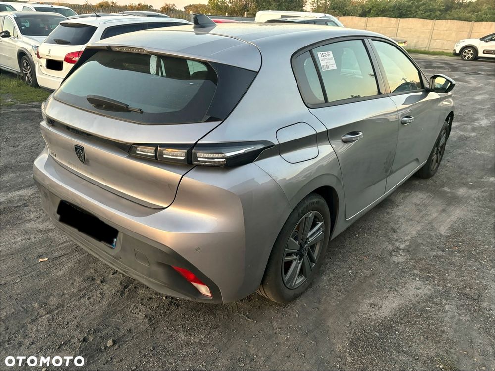 Peugeot 308 - 8