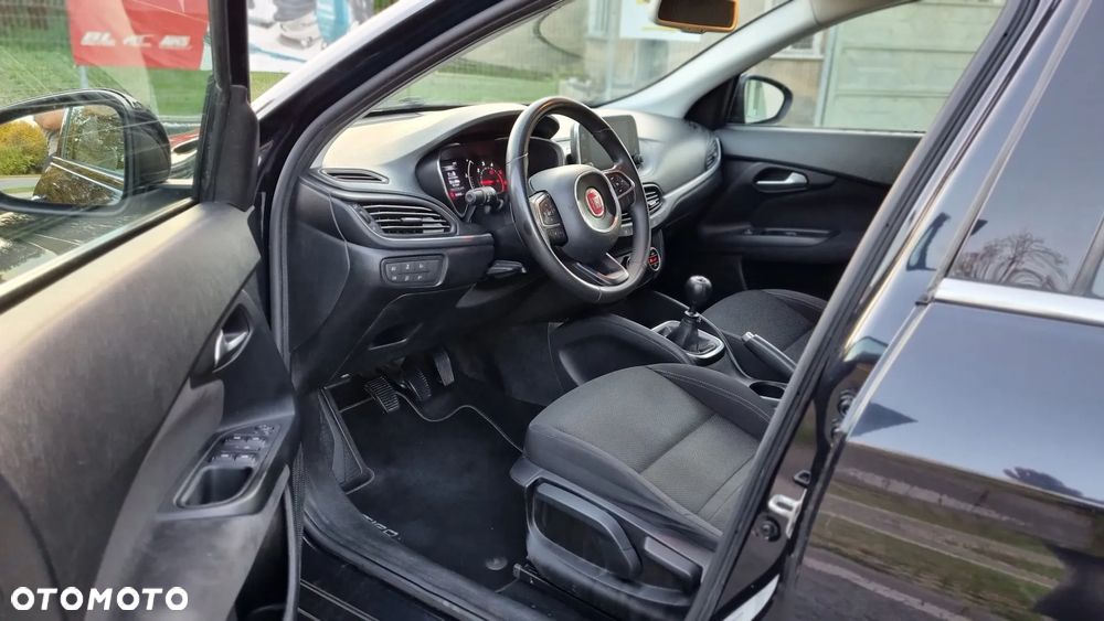 Fiat Tipo 1.6 MultiJet 16v Lounge - 9