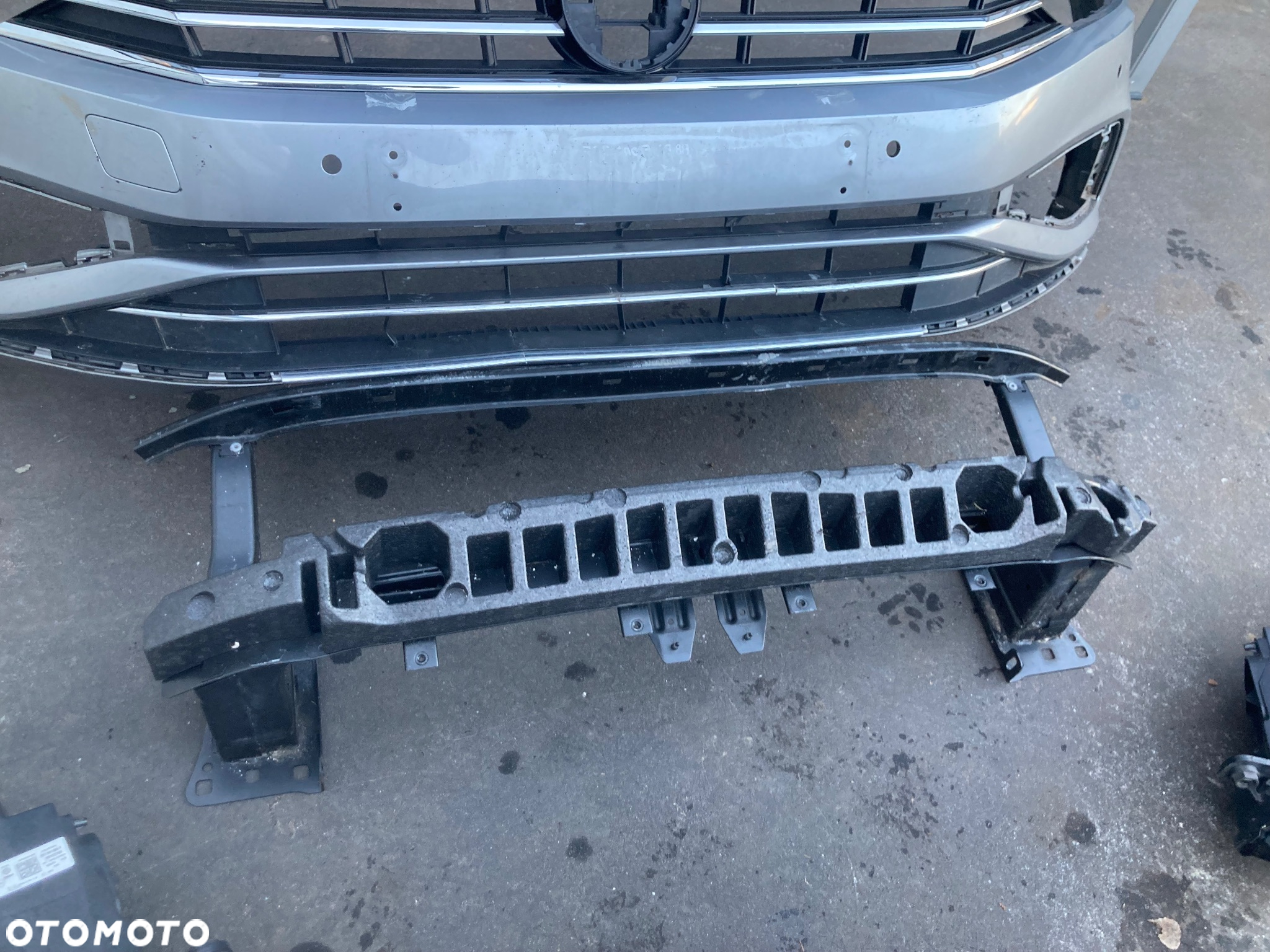 VW VOLKSWAGEN PASSAT B8 ZDERZAK LAMPA LAMPY CHŁODNICE BELKA ZDERZAKA PRZÓD KOMPLETNY - 9