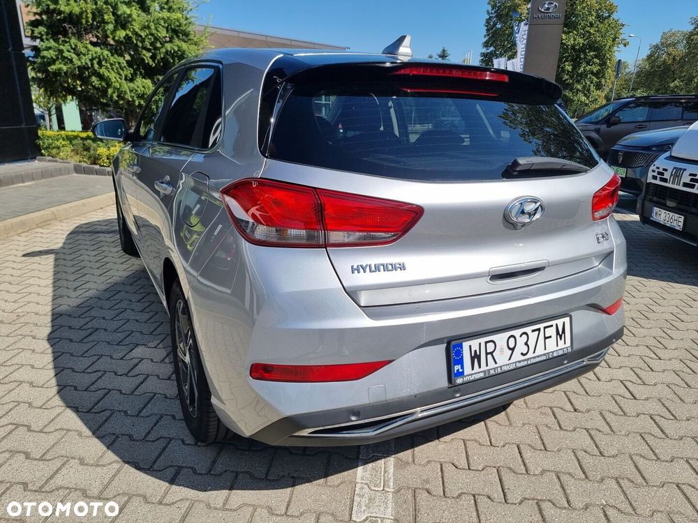 Hyundai i30 1.5 DPI Smart - 16