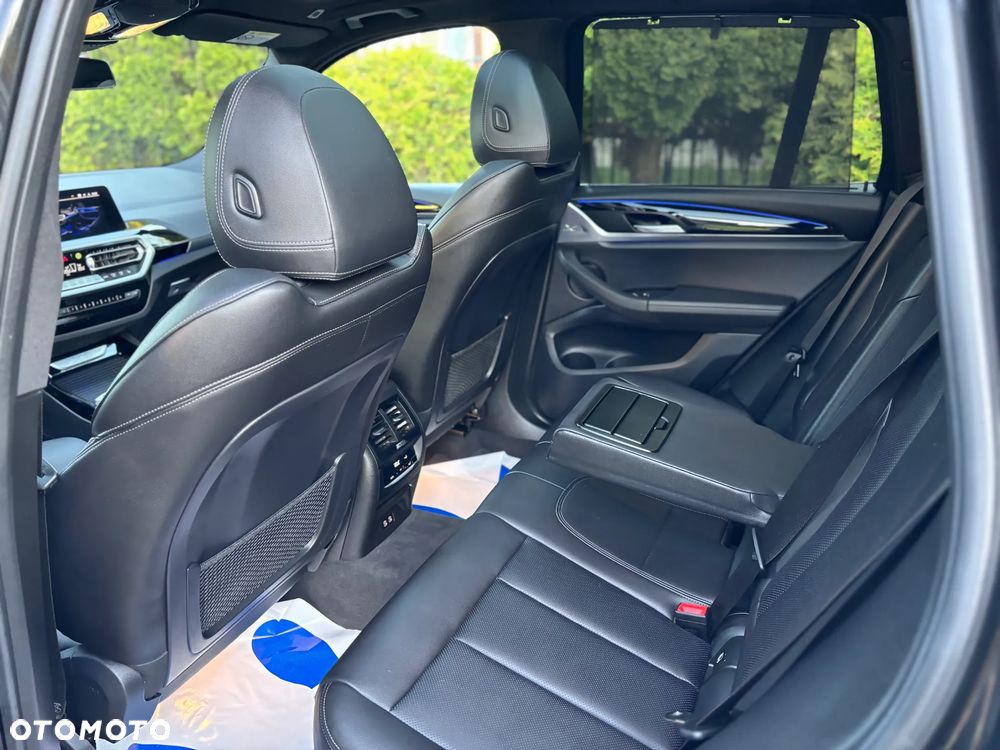 BMW X3 sDrive18d sport - 20