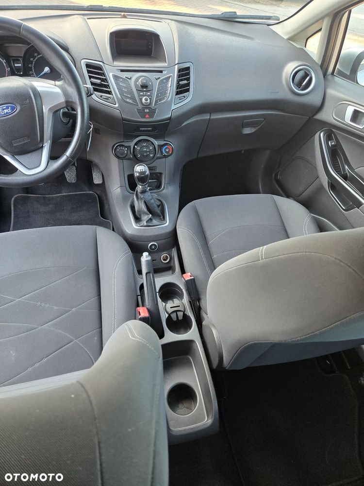 Ford Fiesta 1.4 Champions Edition - 12