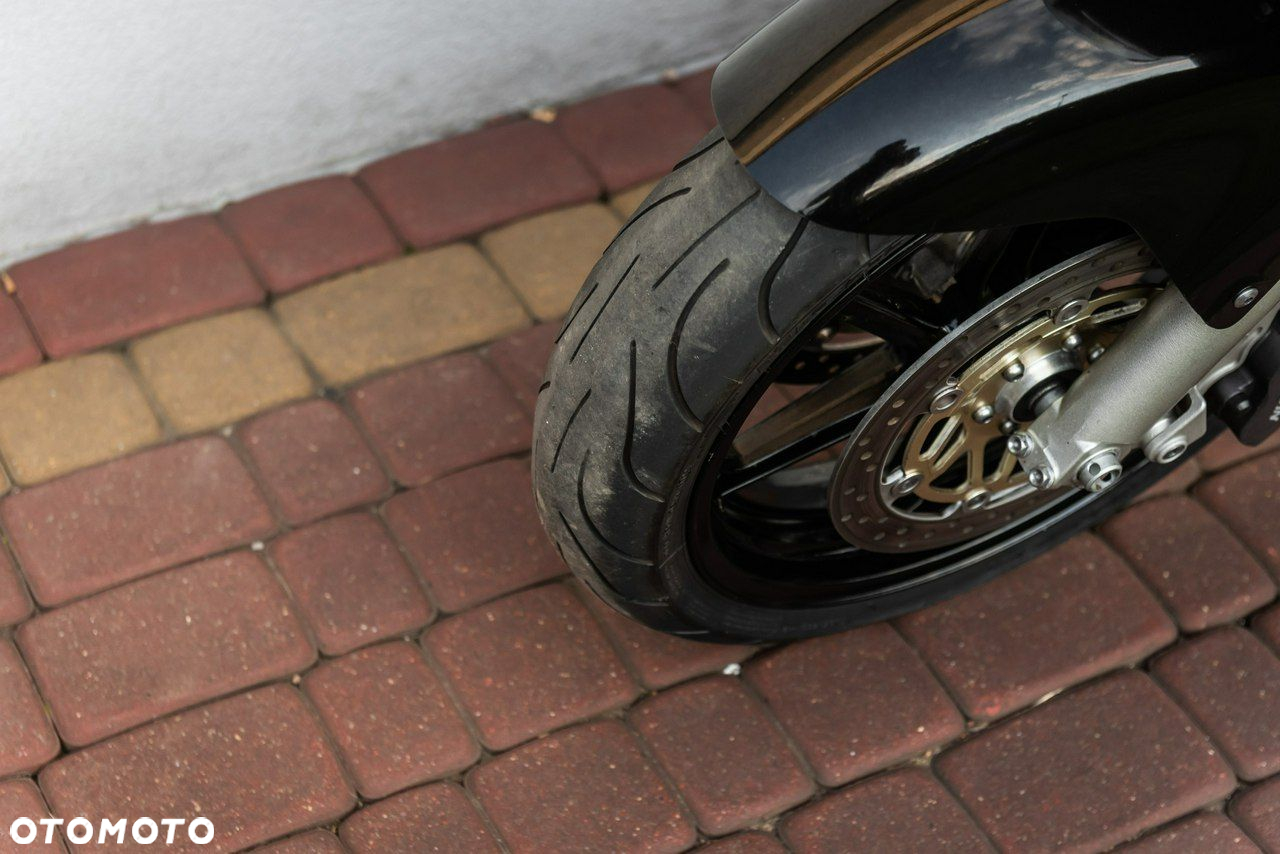 Honda VFR - 7
