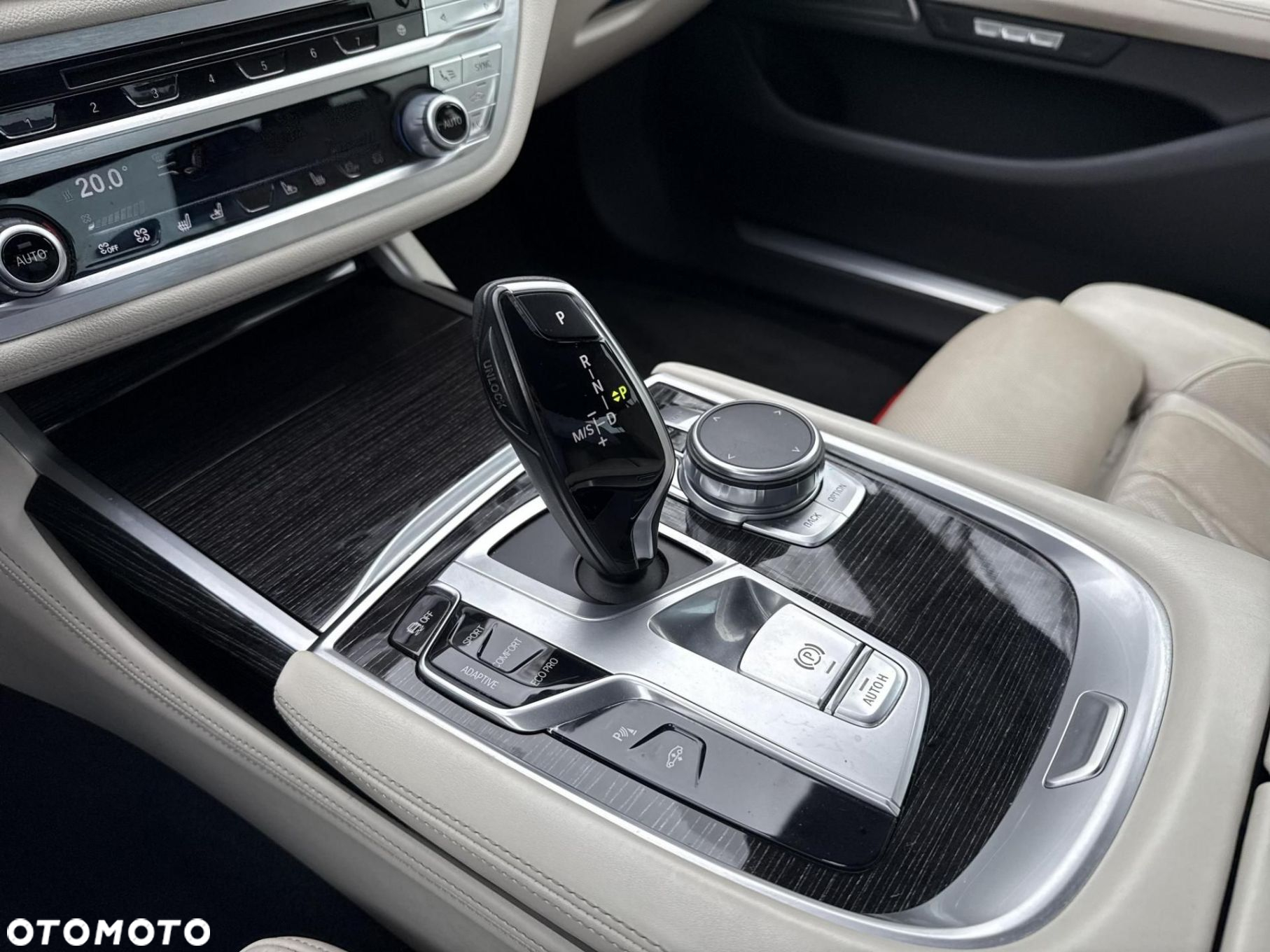 BMW Seria 7 - 12