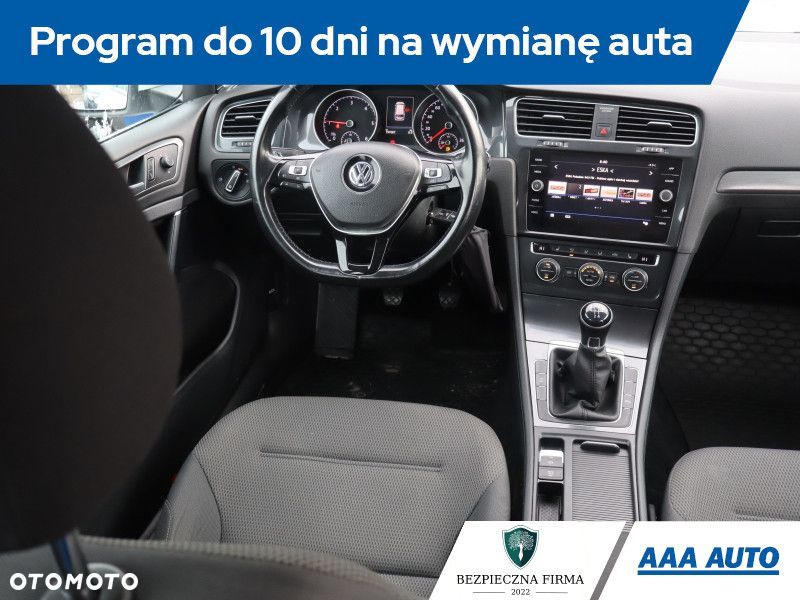 Volkswagen Golf Variant - 9