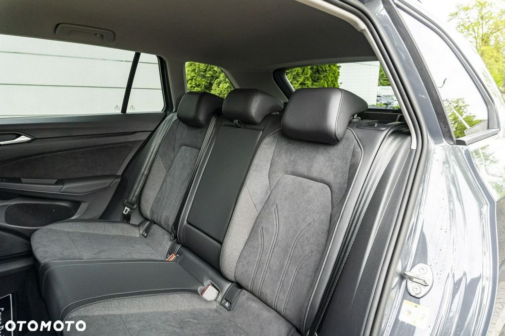 Volkswagen Golf - 23