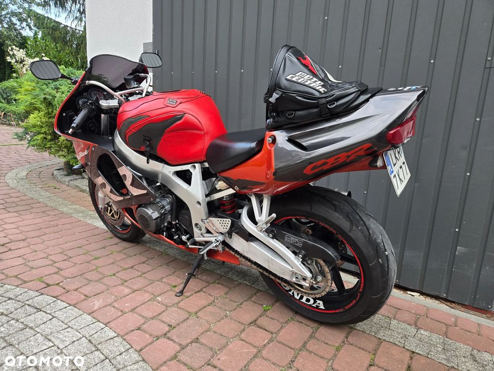 Honda CBR - 13
