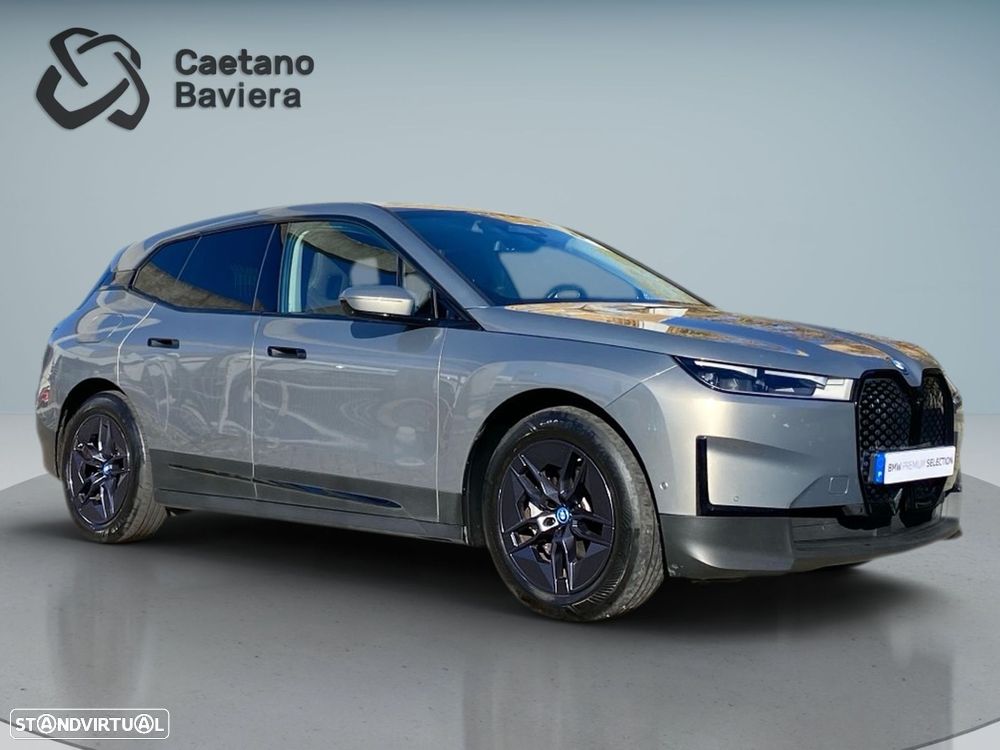 BMW iX xDrive 40 - 26