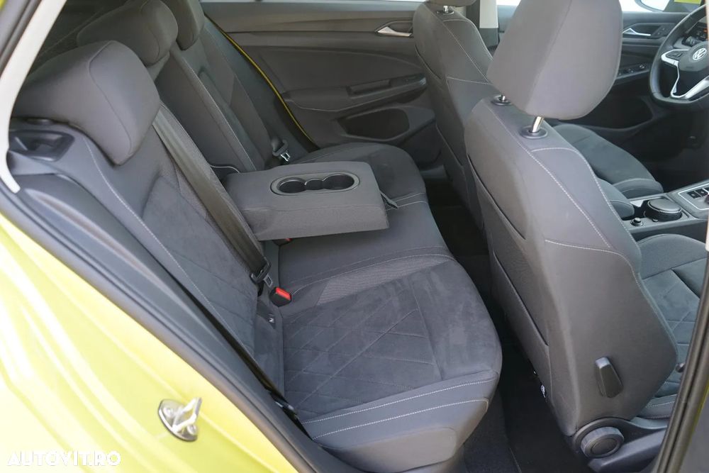 Volkswagen Golf 1.5 eTSI ACT DSG MHEV Style - 15