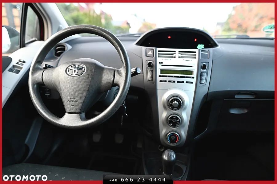 Toyota Yaris 1.3 VVT-i Luna - 17