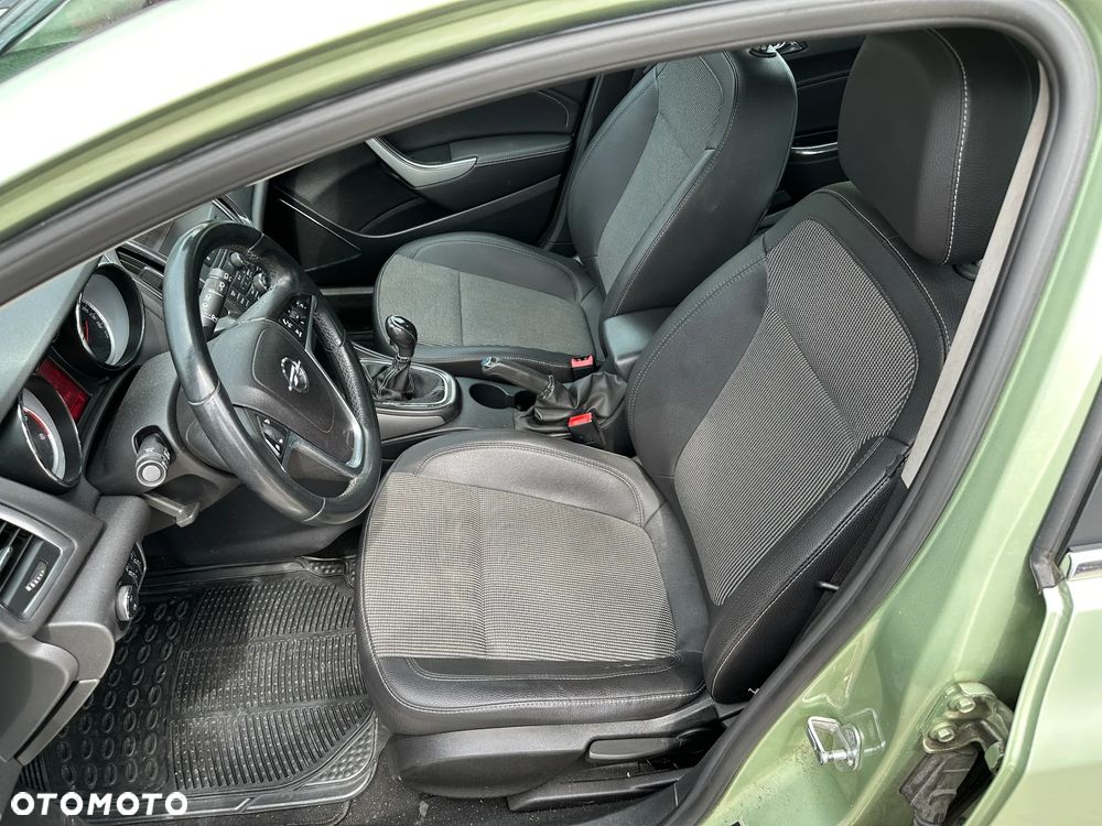 Opel Astra - 18