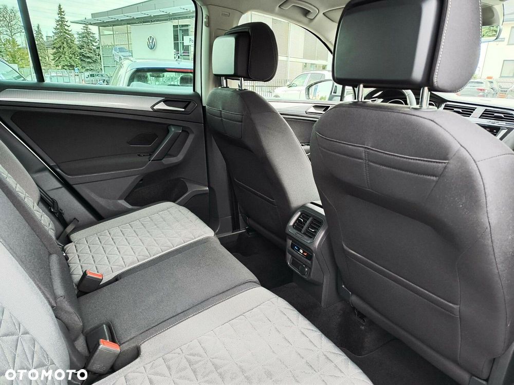 Volkswagen Tiguan - 24