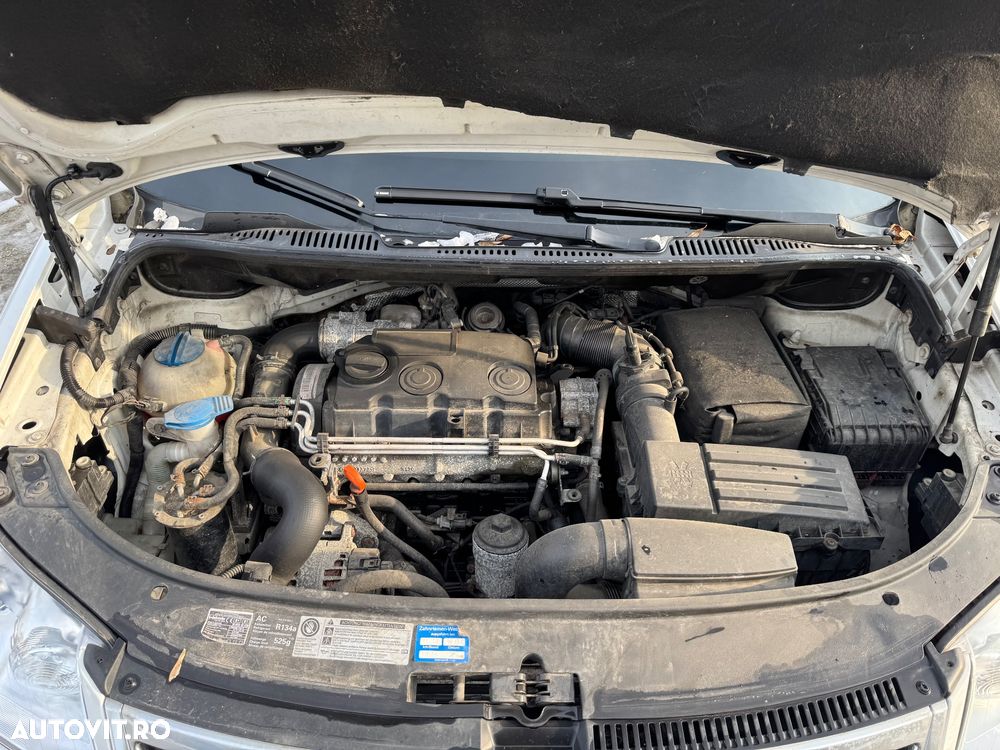 Volkswagen Touran 2.0 TDI DPF R-Line Edition - 17