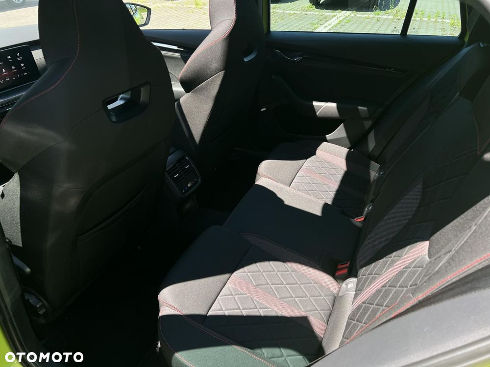 Skoda Octavia 2.0 TDI 4x4 RS DSG - 6