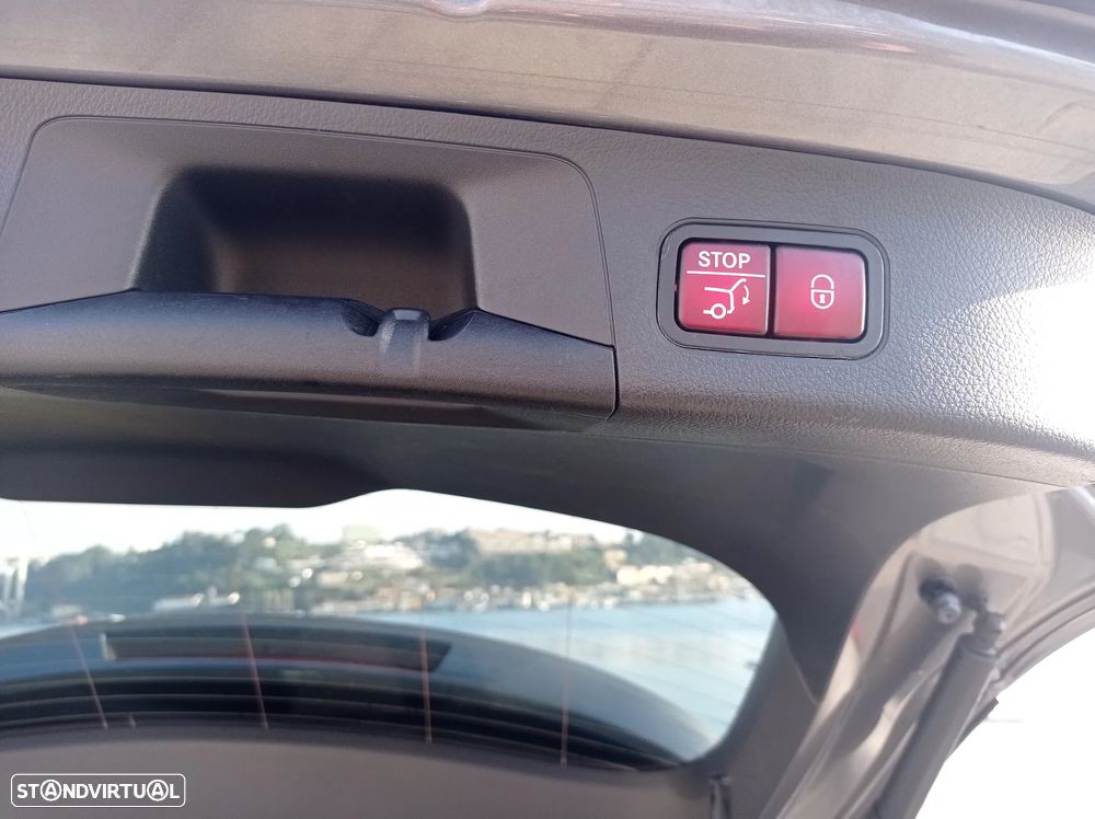 Mercedes-Benz EQA 250 - 29