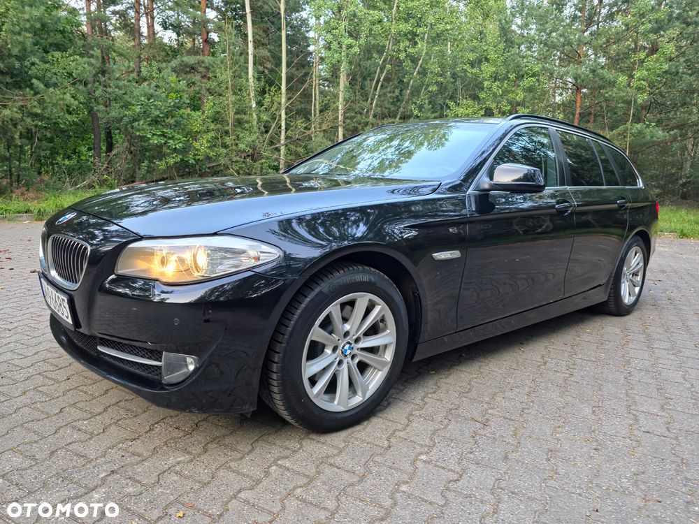 BMW Seria 5 520d - 28