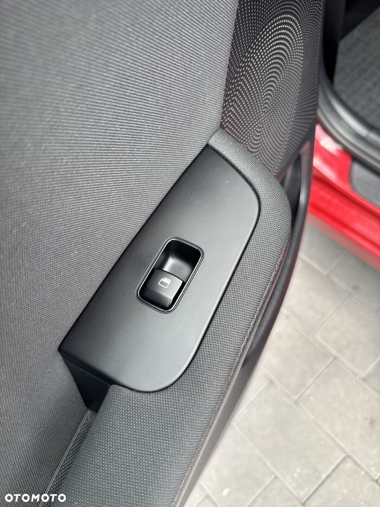 Kia Ceed 1.5 T-GDI M - 25
