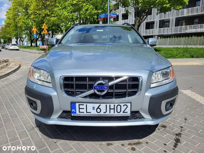 Volvo XC 70 3.2 AWD Summum - 2