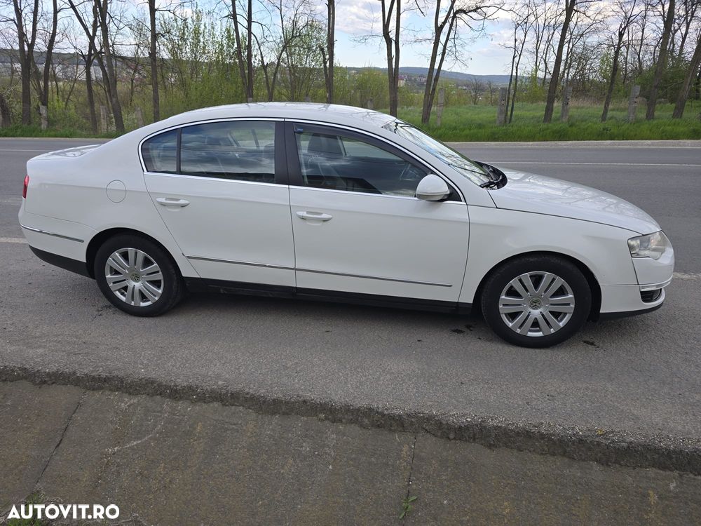 Volkswagen Passat 2.0 TDI Comfortline DPF DSG - 1