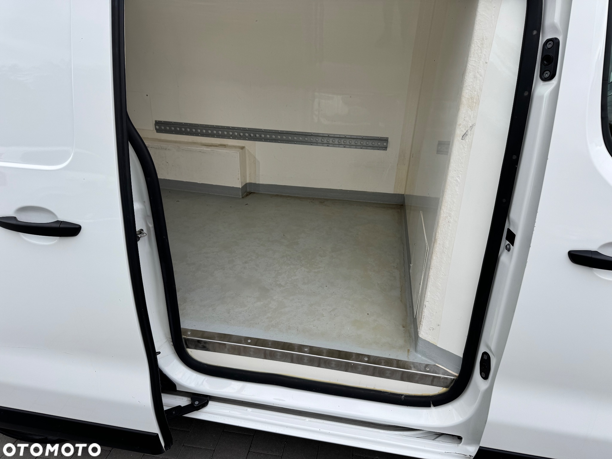 Citroën Jumpy Expert Scudo Proace Izoterma - 22