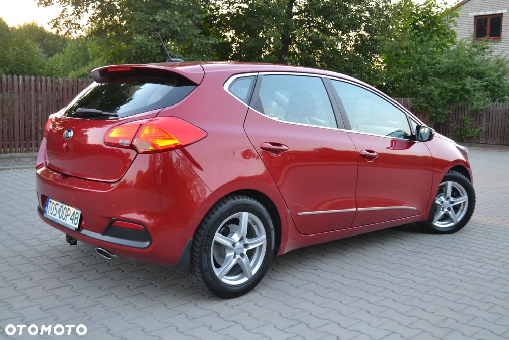 Kia Ceed 1.6 GDI Platinum Edition - 33