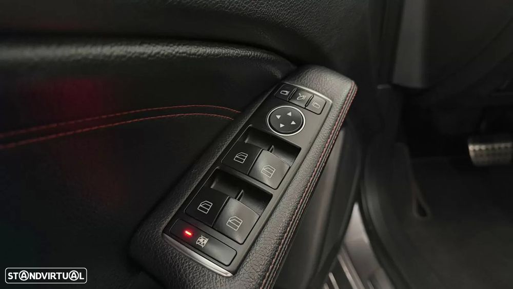 Mercedes-Benz A 180 CDI (BlueEFFICIENCY) 7G-DCT AMG Sport - 36