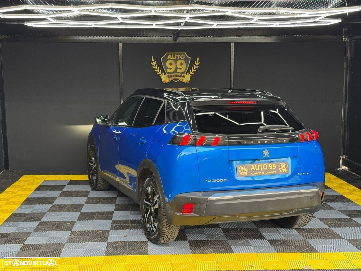 Peugeot e-2008 50 kWh GT Line - 4