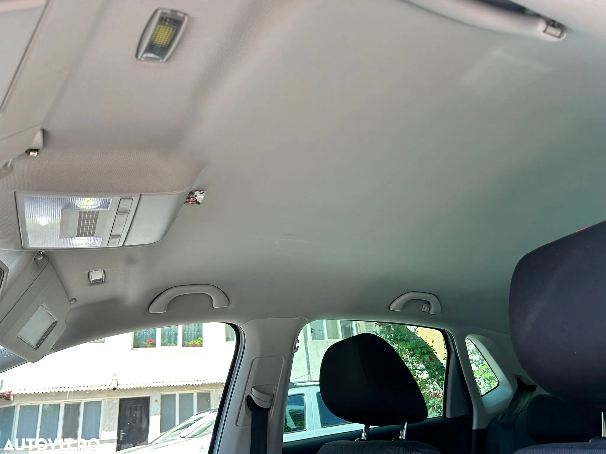 Volkswagen Polo 1.6 TDI Blue Motion Style - 9