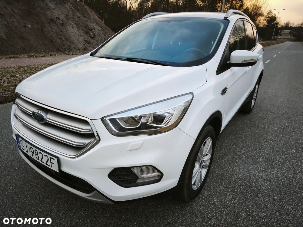 Ford Kuga 1.5 EcoBoost 2x4 Titanium - 6