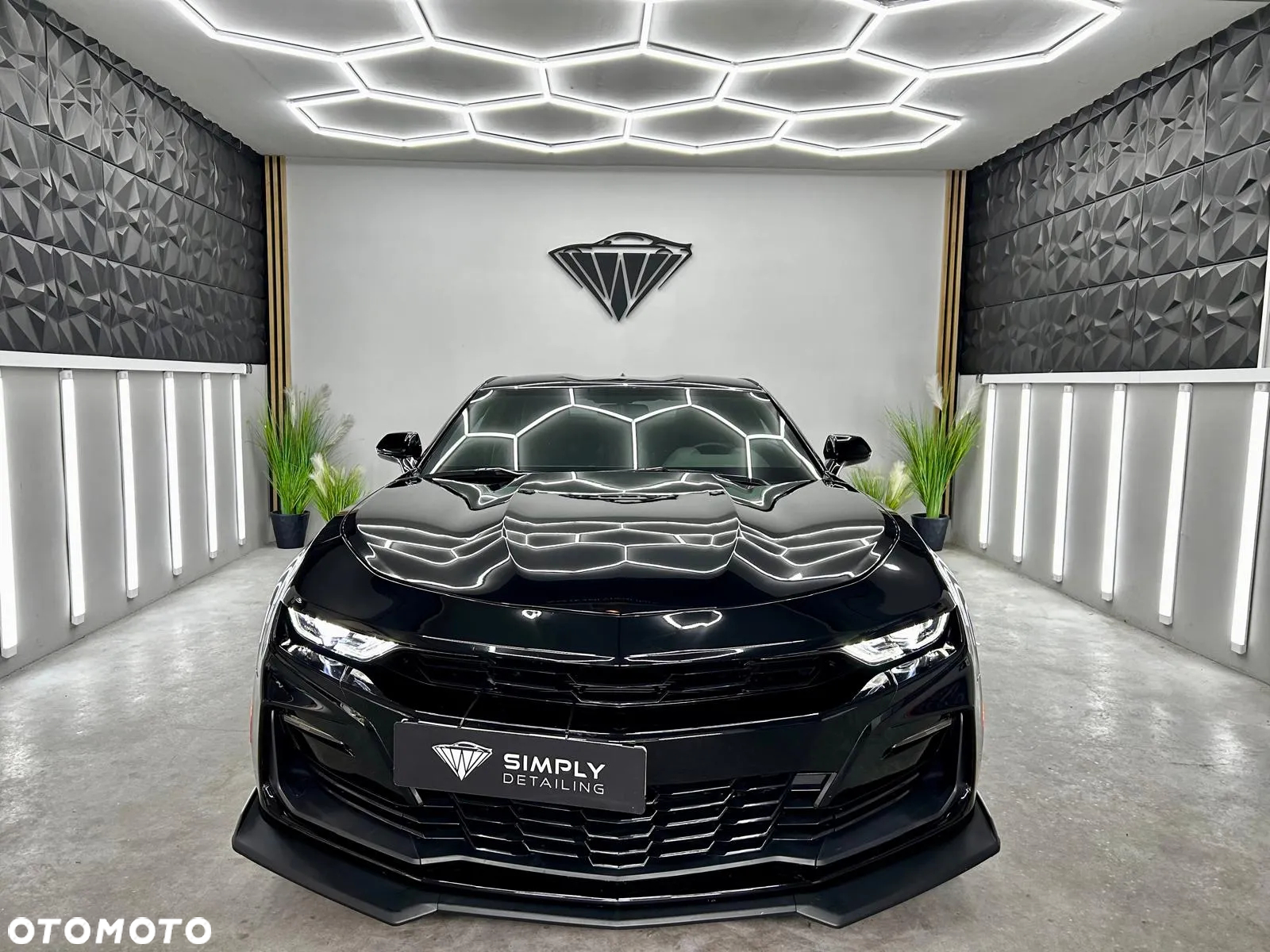 Chevrolet Camaro - 2