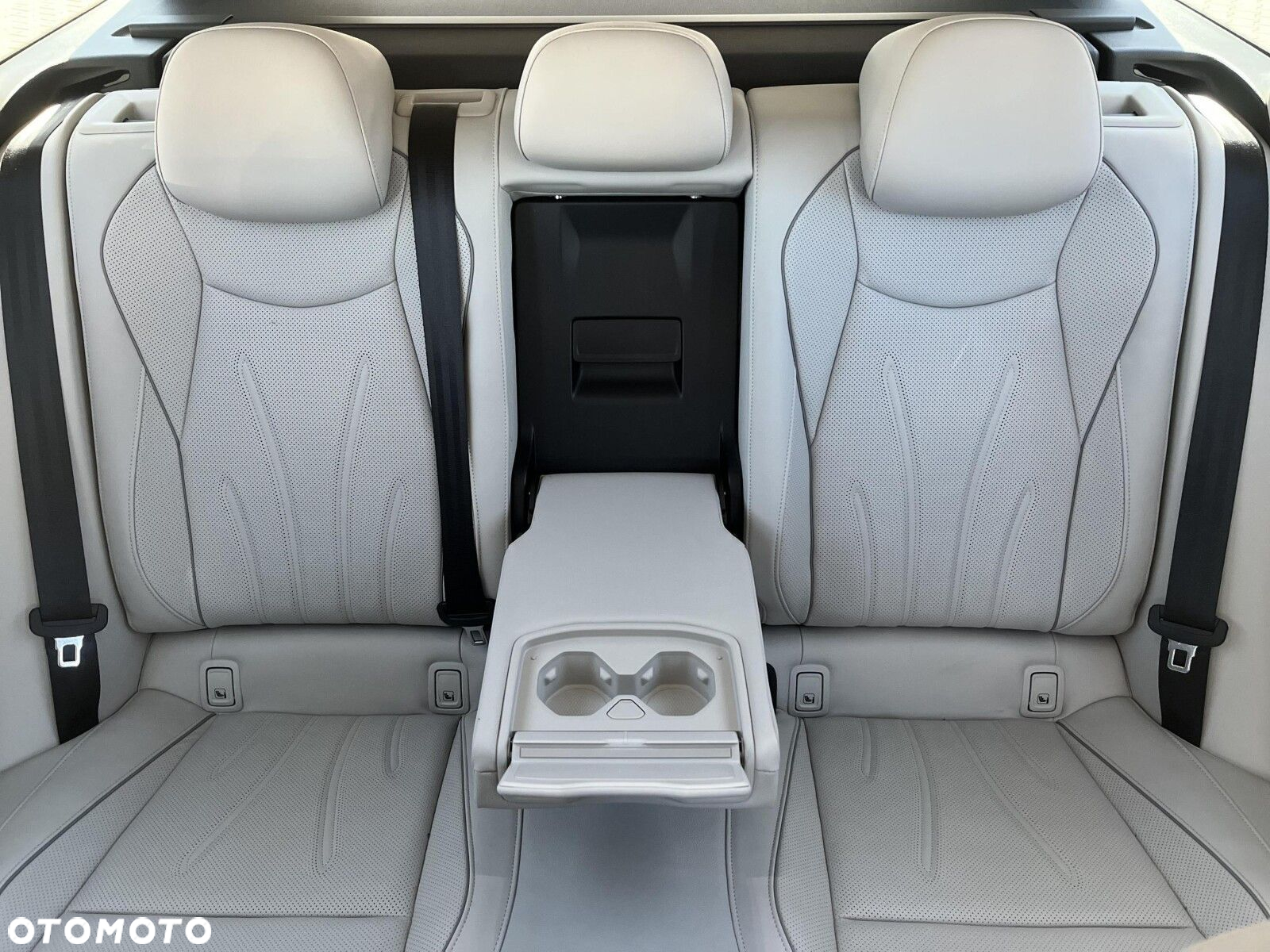 Volkswagen Passat 2.0 TDI SCR Elegance DSG - 38