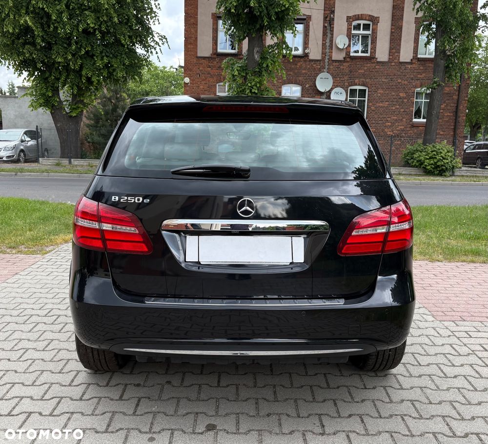 Mercedes-Benz Klasa B (Electric Drive) 250 e - 4