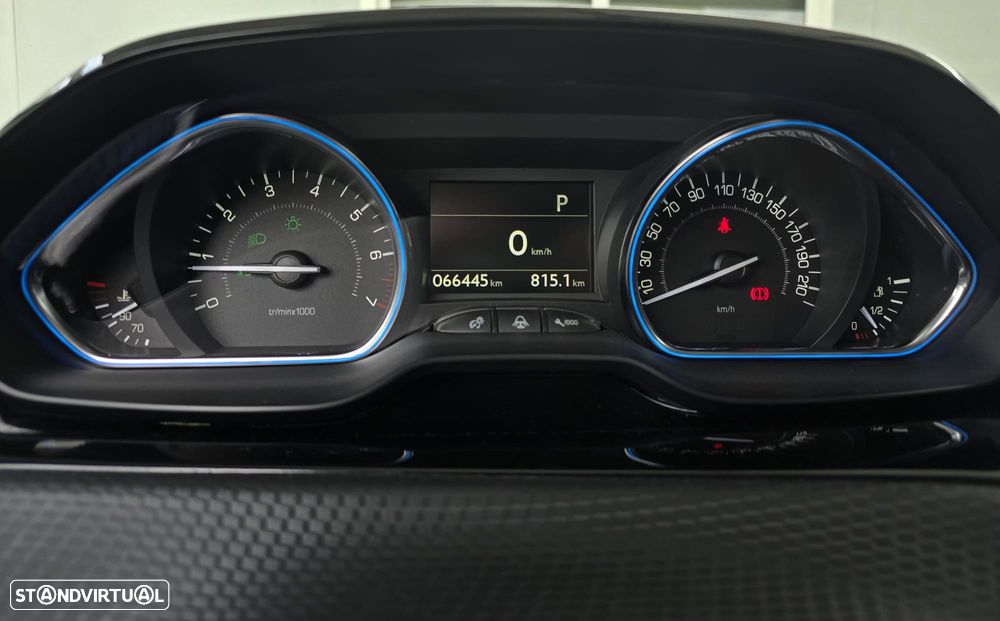 Peugeot 2008 1.2 PureTech Crossway EAT6 - 5