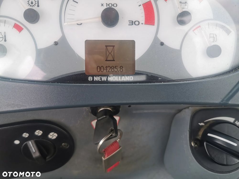 New Holland B100C - 6