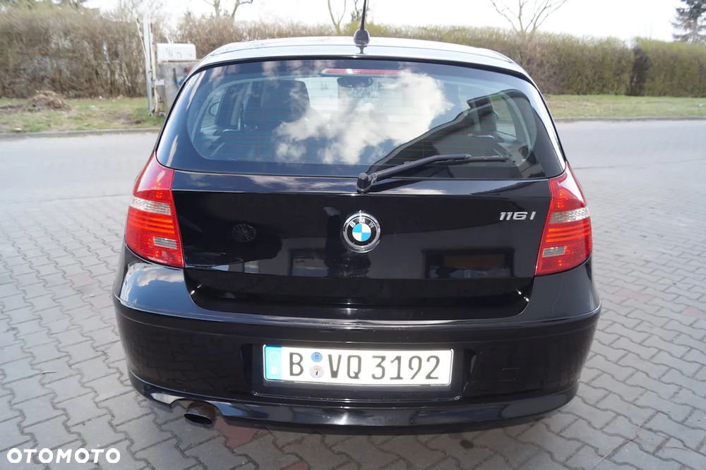 BMW Seria 1 116i - 6