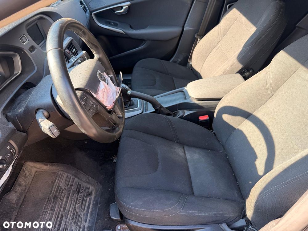 Volvo V40 T2 Geartronic - 17