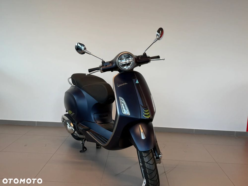 Vespa Primavera - 2
