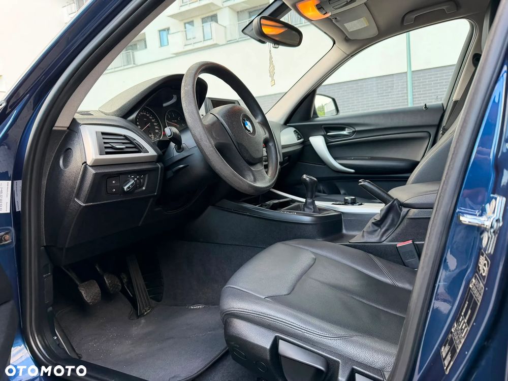 BMW Seria 1 116d Sport Line - 26